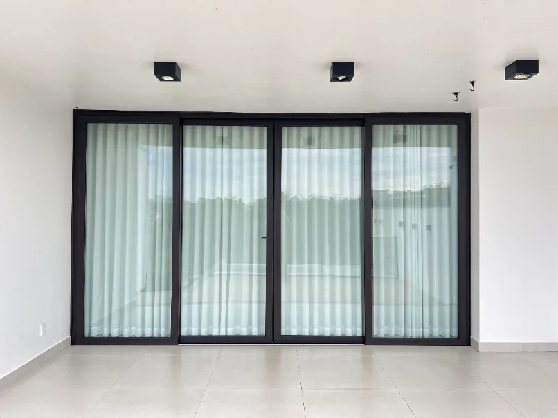 Residencial 18 — Esquadrias Destak